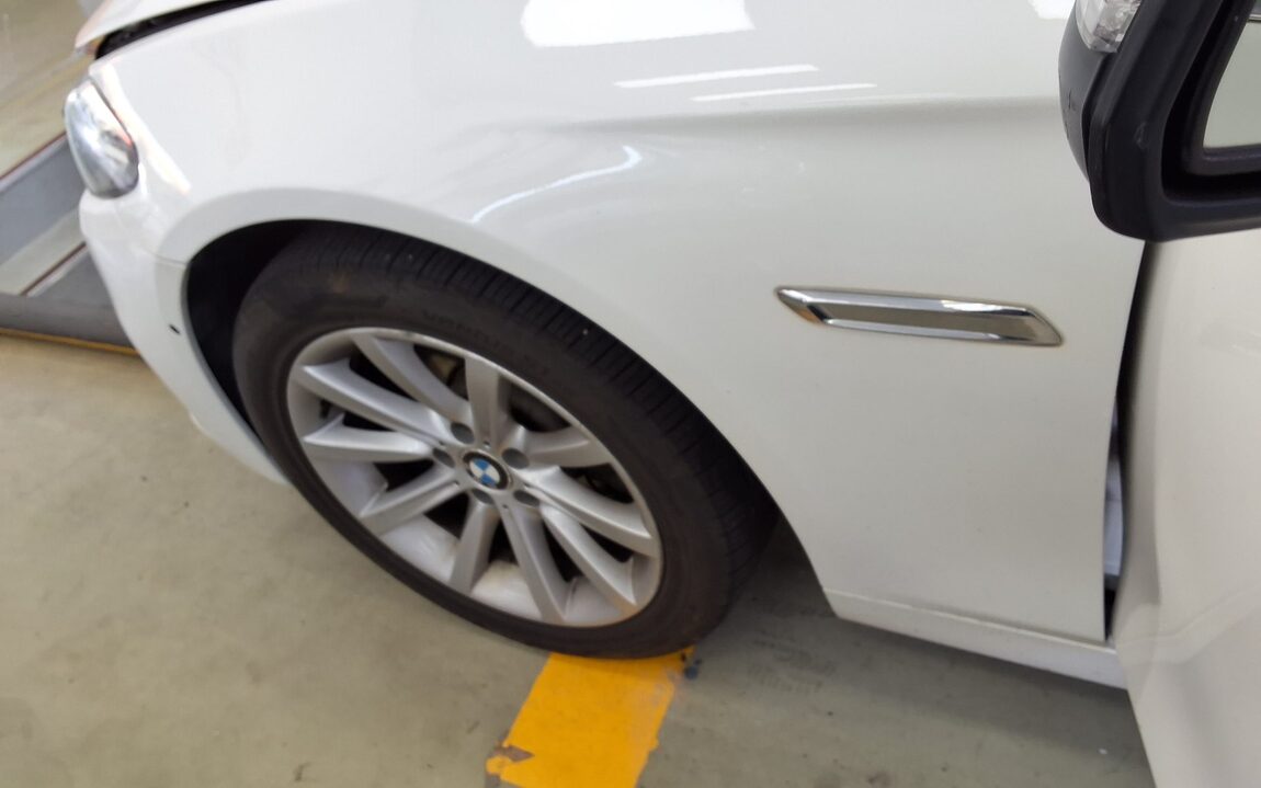 BMW 5 SERIES (6TH GEN) 528i xDRIVE 2014 - zdjęcie 24
