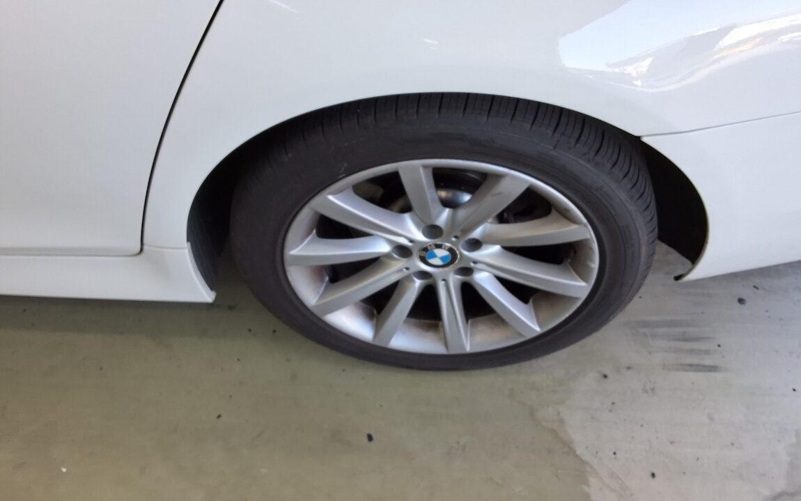 BMW 5 SERIES (6TH GEN) 528i xDRIVE 2014 - zdjęcie 25