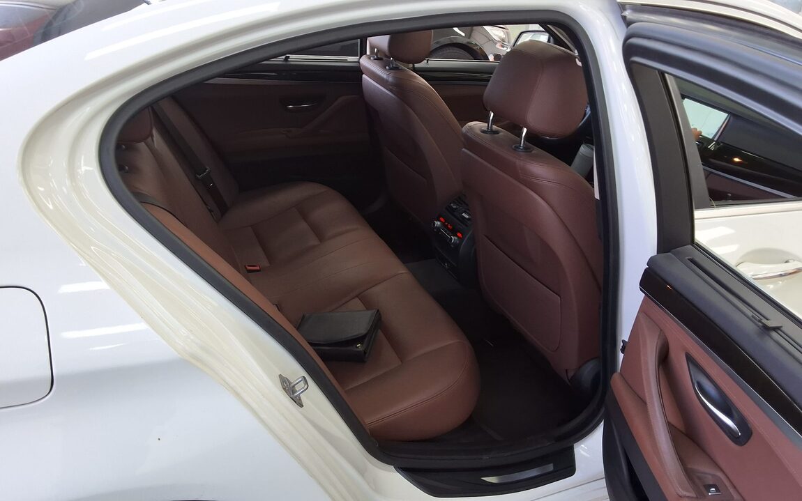 BMW 5 SERIES (6TH GEN) 528i xDRIVE 2014 - zdjęcie 13