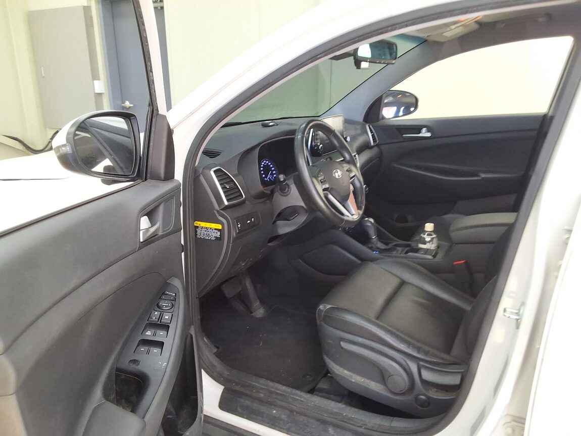 HYUNDAI NEW TUCSON 2.0 DIESEL 2WD SMART 2020 - zdjęcie 11