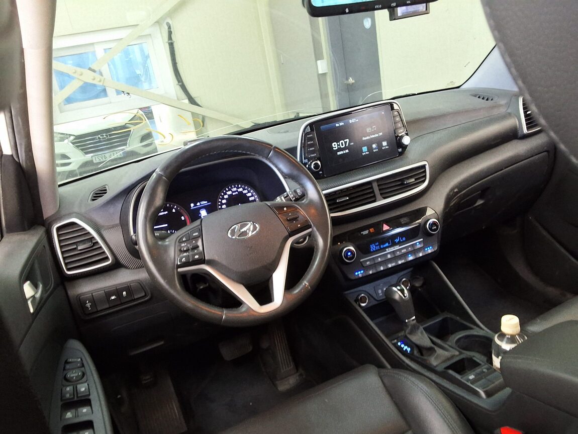 HYUNDAI NEW TUCSON 2.0 DIESEL 2WD SMART 2020 - zdjęcie 12