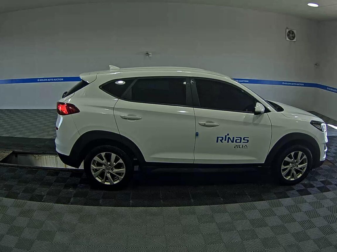 HYUNDAI NEW TUCSON 2.0 DIESEL 2WD SMART 2020 - zdjęcie 4