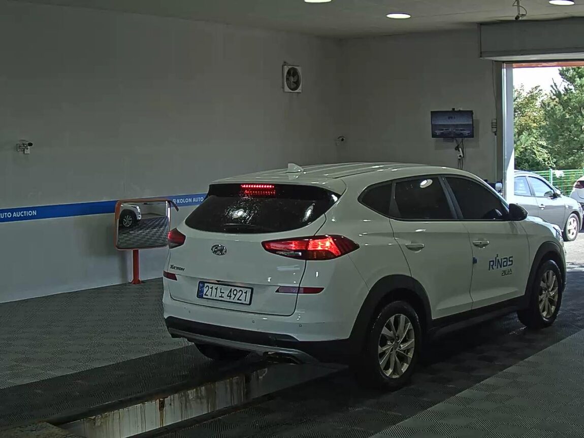 HYUNDAI NEW TUCSON 2.0 DIESEL 2WD SMART 2020 - zdjęcie 5