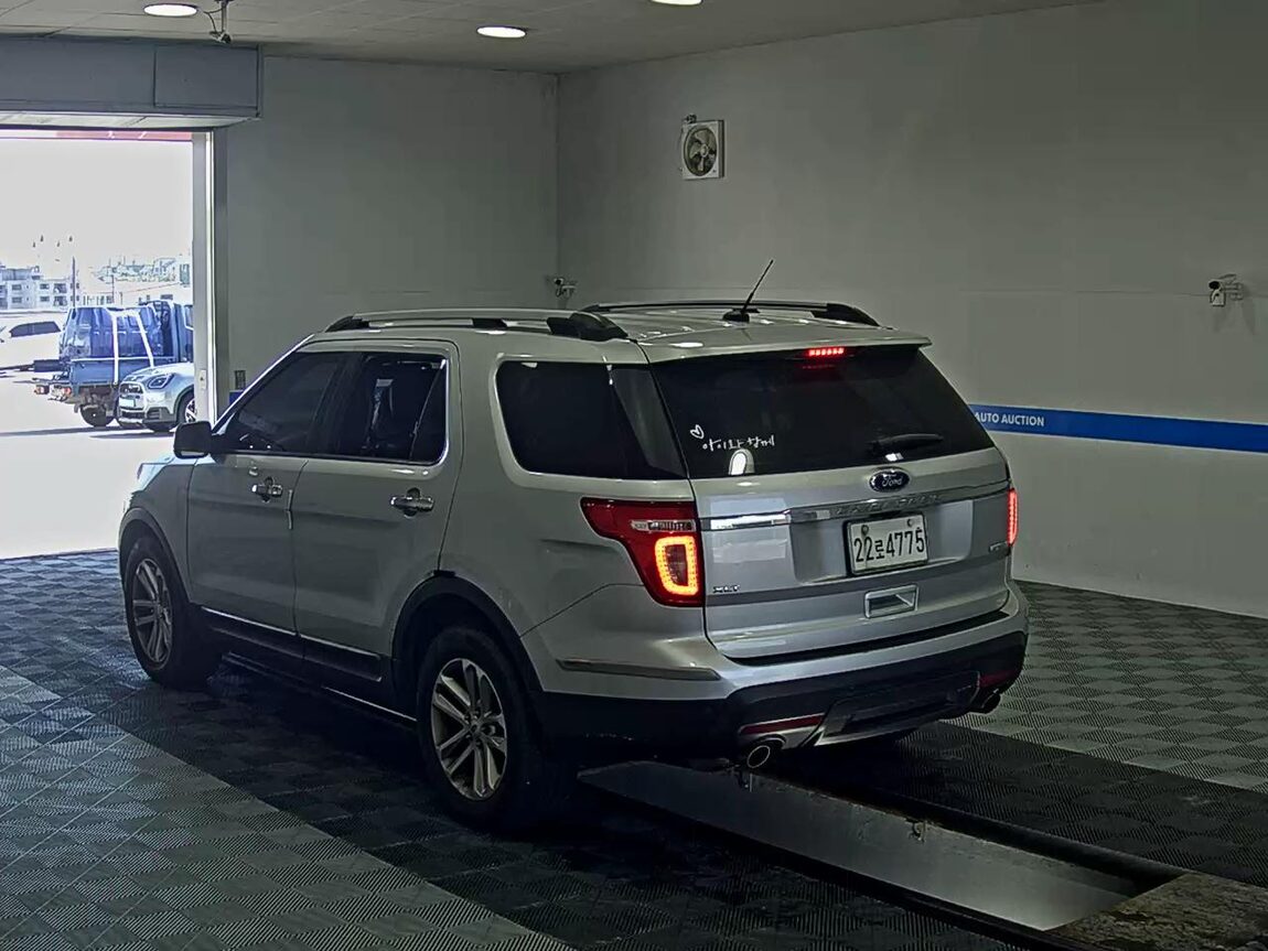 FORD EXPLORER (5TH GEN) 2 XLT 2012 - zdjęcie 6