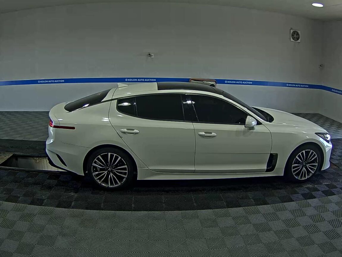 KIA STINGER 2.0 TURBO PRIME 2018 - zdjęcie 4