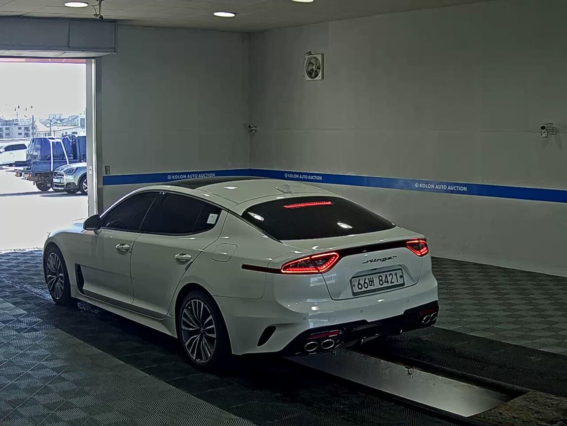 KIA STINGER 2.0 TURBO PRIME 2018 - zdjęcie 6