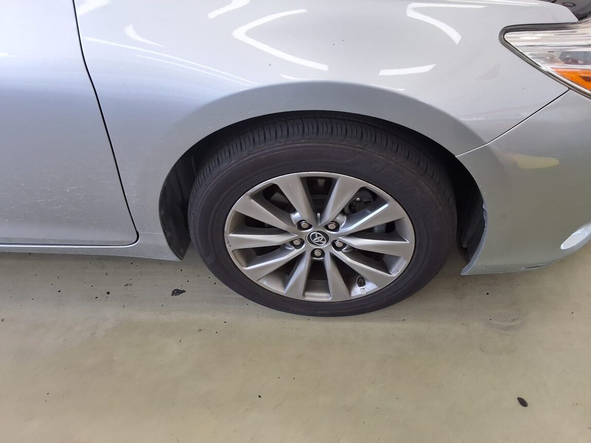 TOYOTA CAMRY (9TH GEN) 2.5 XLE 2015 - zdjęcie 24