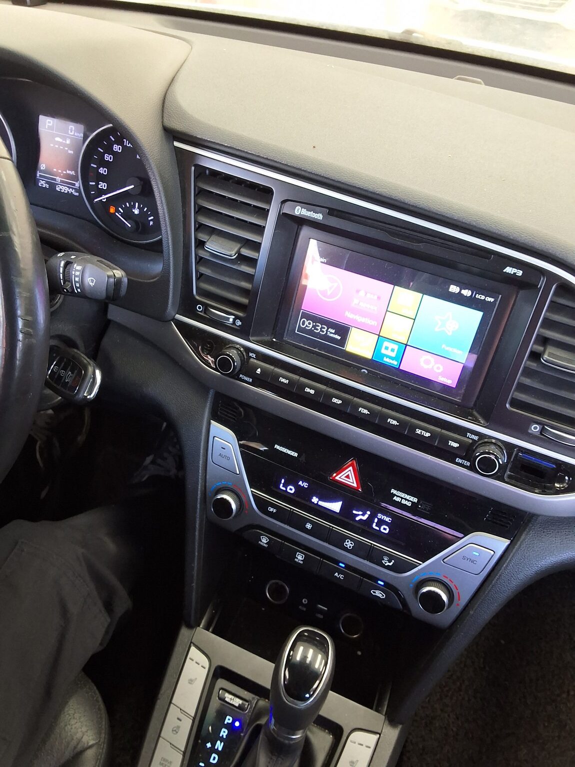 HYUNDAI AVANTE AD 1.6 GDi SMART 2016 - zdjęcie 17