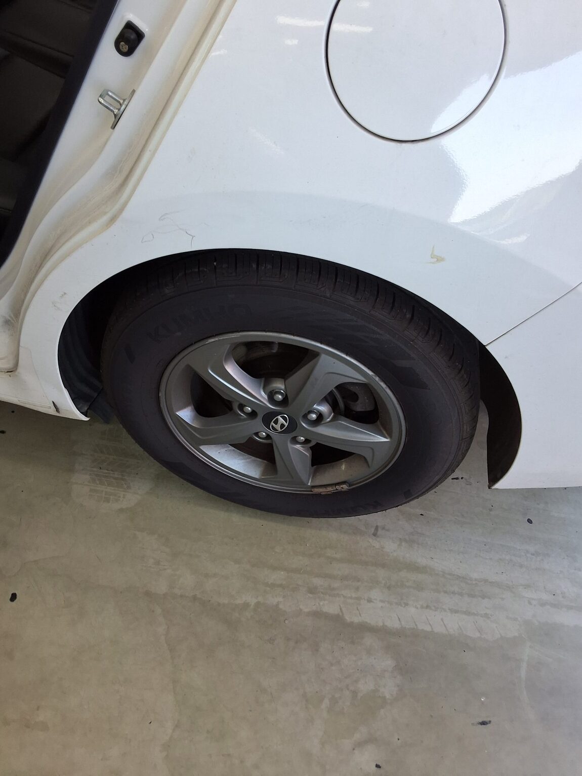 HYUNDAI AVANTE AD 1.6 GDi SMART 2016 - zdjęcie 21
