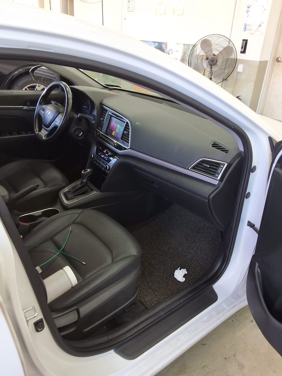HYUNDAI AVANTE AD 1.6 GDi SMART 2016 - zdjęcie 14