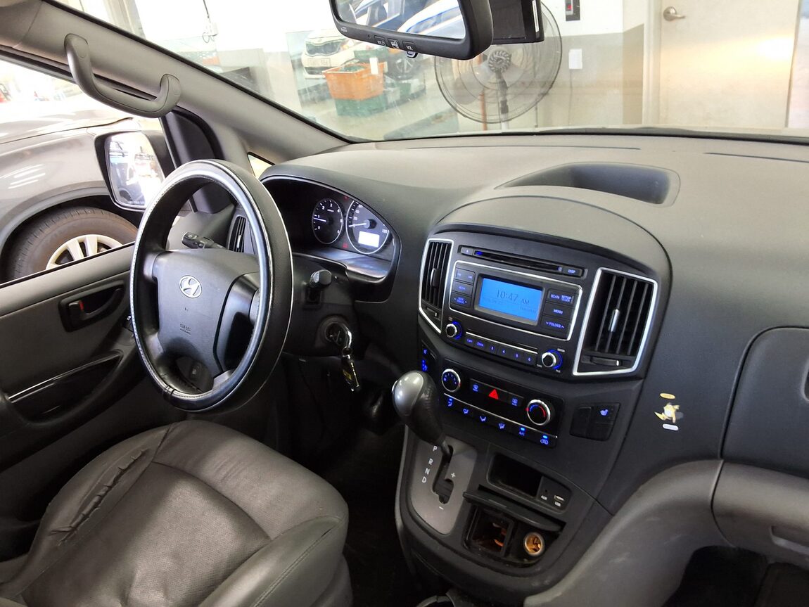HYUNDAI THE NEW GRAND STAREX 5-SEATER DIESEL VAN SMART 2020 - zdjęcie 11