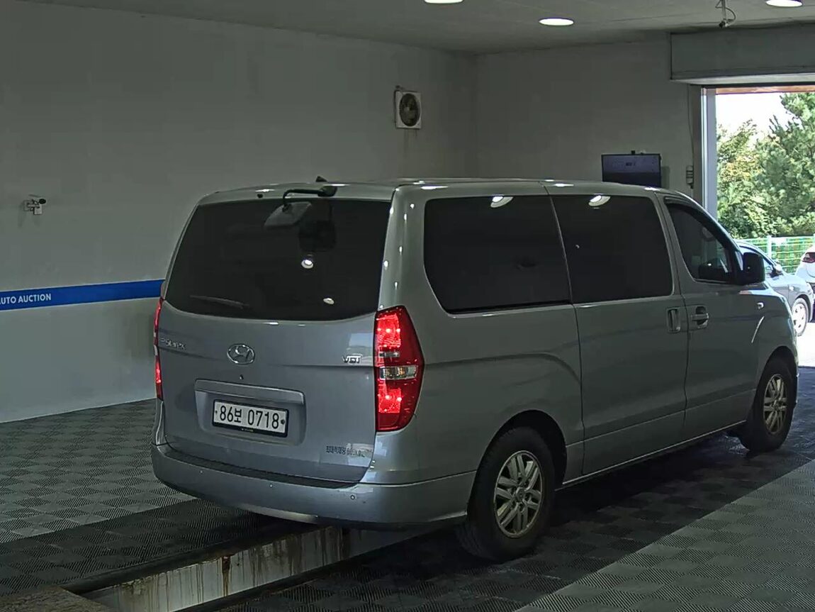 HYUNDAI THE NEW GRAND STAREX 5-SEATER DIESEL VAN SMART 2020 - zdjęcie 5
