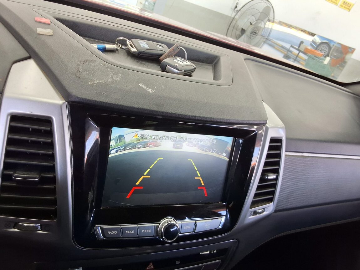 KG MOBILITY (SSANGYONG) REXTON SPORTS KHAN DIESEL 2.2 4WD PIONEER S 2019 - zdjęcie 18