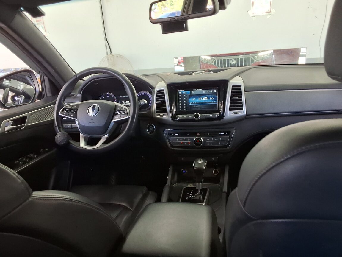 KG MOBILITY (SSANGYONG) REXTON SPORTS KHAN DIESEL 2.2 4WD PIONEER S 2019 - zdjęcie 11