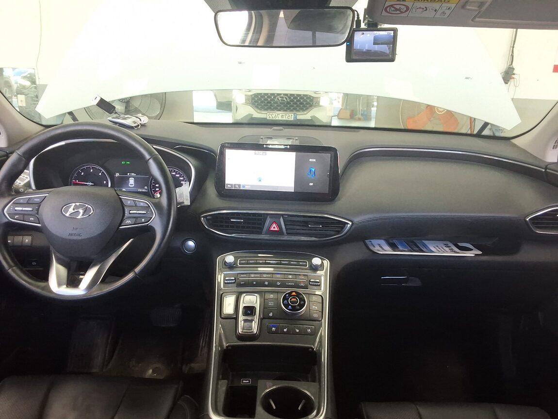 HYUNDAI THE NEW SANTA FE DIESEL 2.2 AWD PREMIUM 2021 - zdjęcie 12