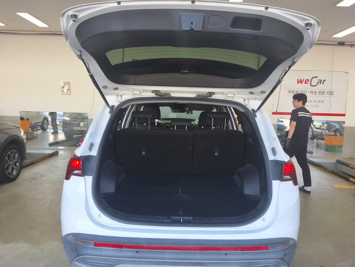 HYUNDAI THE NEW SANTA FE DIESEL 2.2 AWD PREMIUM 2021 - zdjęcie 16