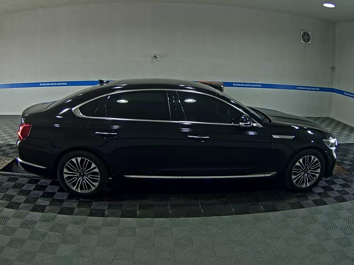 KIA THE NEW K9 (RJ) 3.8 GASOLINE PLATINUM 2022 - zdjęcie 4