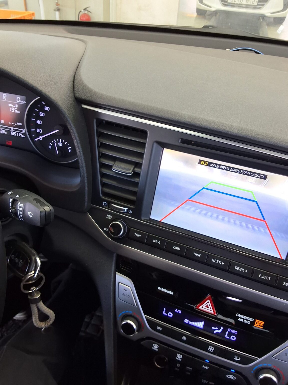 HYUNDAI AVANTE AD 1.6 GDi SMART 2016 - zdjęcie 18