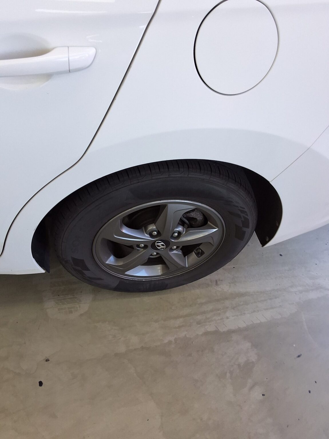 HYUNDAI AVANTE AD 1.6 GDi SMART 2016 - zdjęcie 22