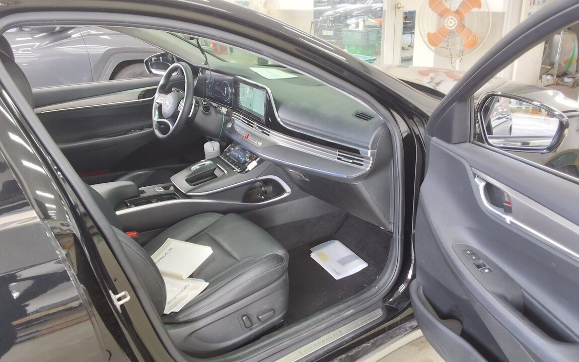 HYUNDAI THE NEW GRANDEUR IG GASOLINE 2.5 LE BLANC 2023 - zdjęcie 20