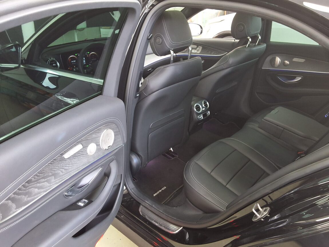 MERCEDES-BENZ E-CLASS (5TH GEN) E350 4MATIC AMG LINE 2022 - zdjęcie 16