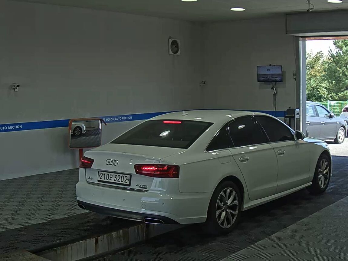AUDI A6 (4TH GEN) 40 TDI QUATTRO COMFORT 2016 - zdjęcie 5