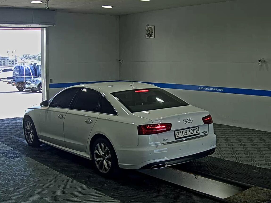 AUDI A6 (4TH GEN) 40 TDI QUATTRO COMFORT 2016 - zdjęcie 6