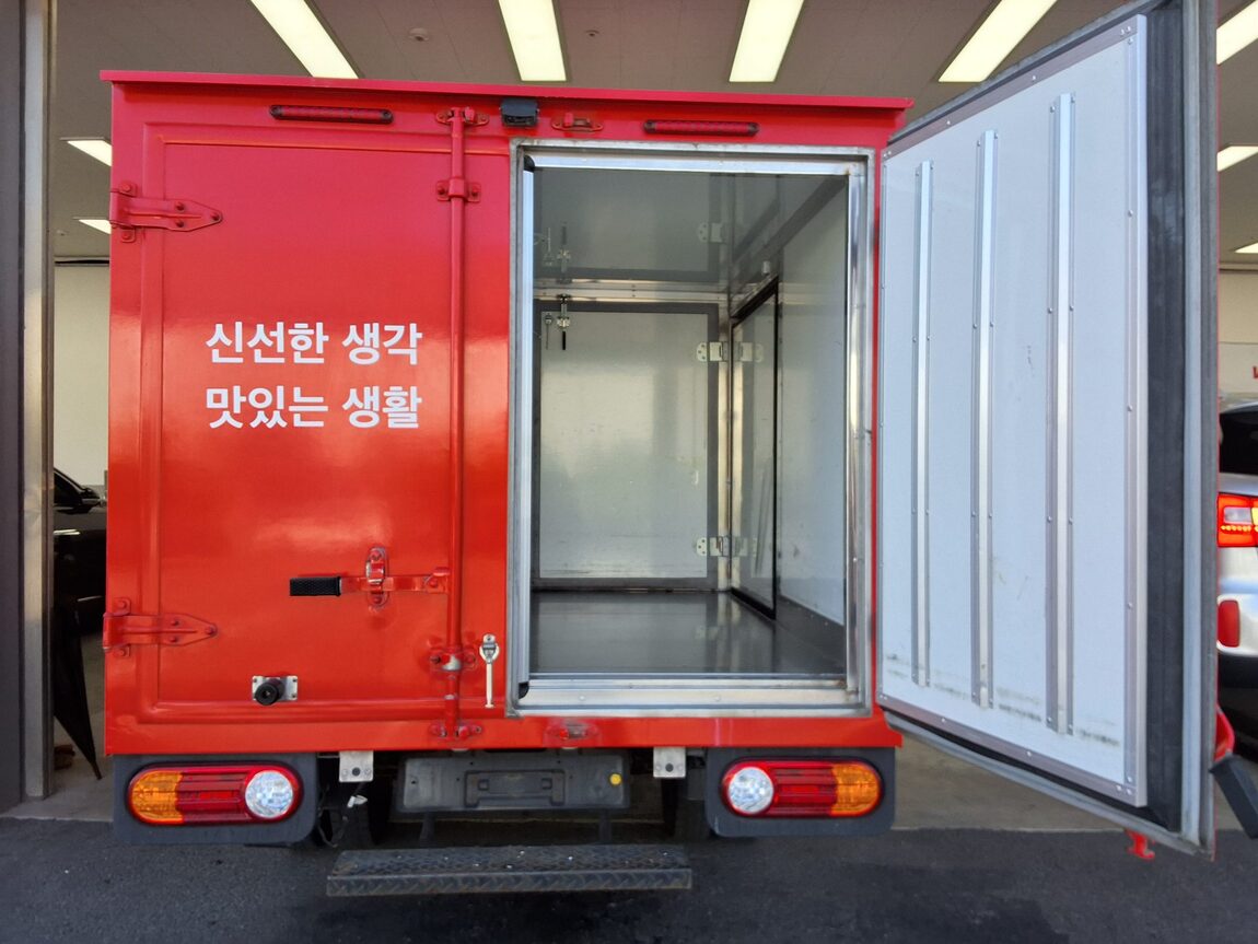 HYUNDAI PORTER II VGT STANDARD CAB EXTRA LONG WHEELBASE STYLE 2023 - zdjęcie 12