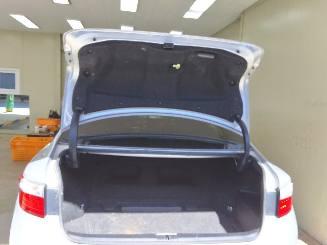 LEXUS ES (6TH GEN) 300h 2013 - zdjęcie 16