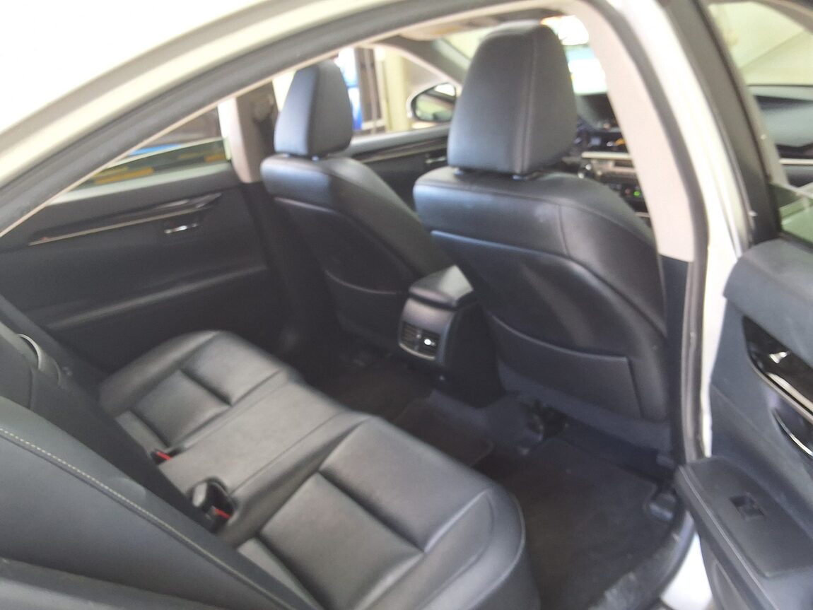 LEXUS ES (6TH GEN) 300h 2013 - zdjęcie 14