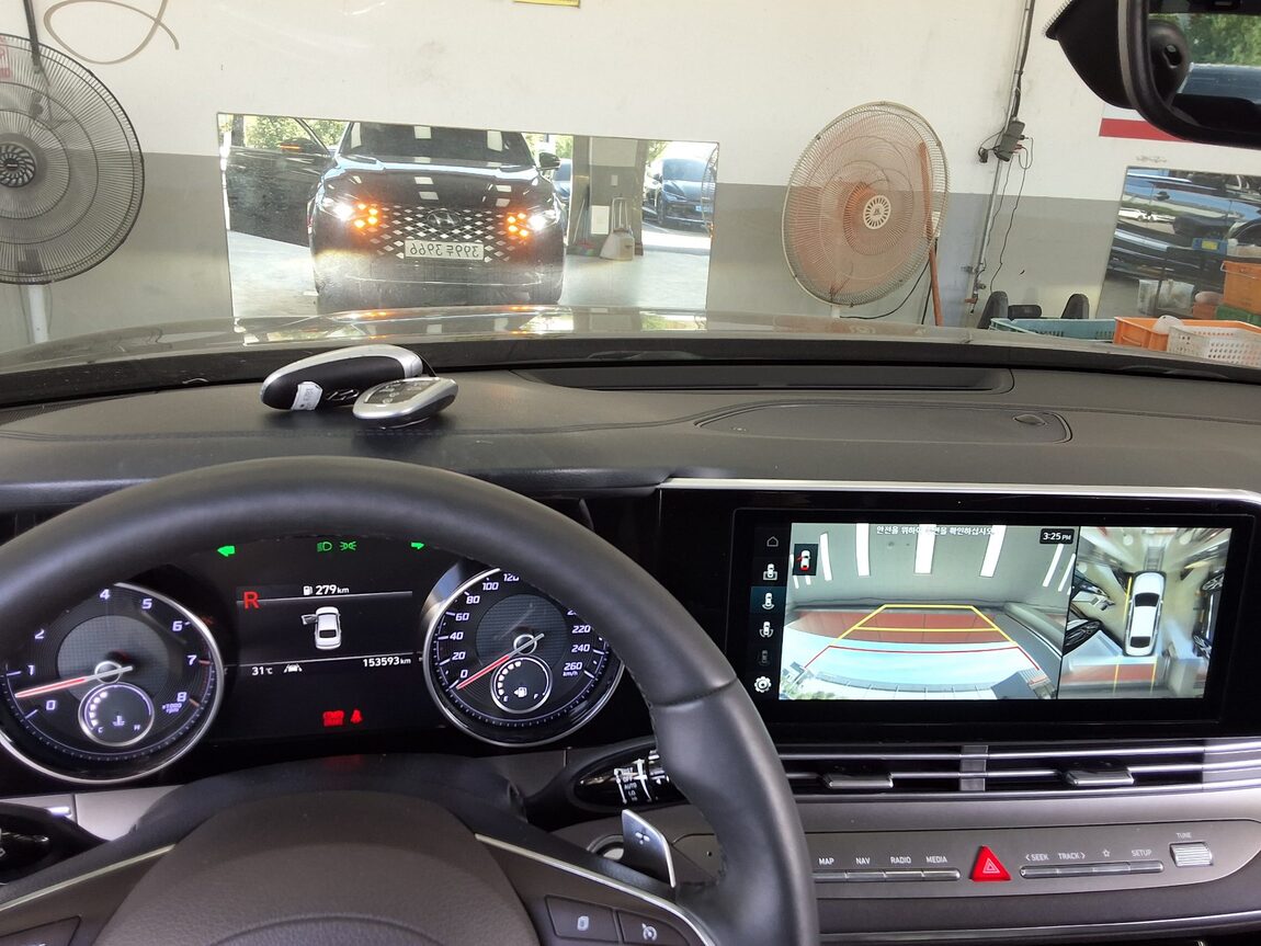 HYUNDAI THE NEW GRANDEUR IG GASOLINE 3.3 EXCLUSIVE 2022 - zdjęcie 18