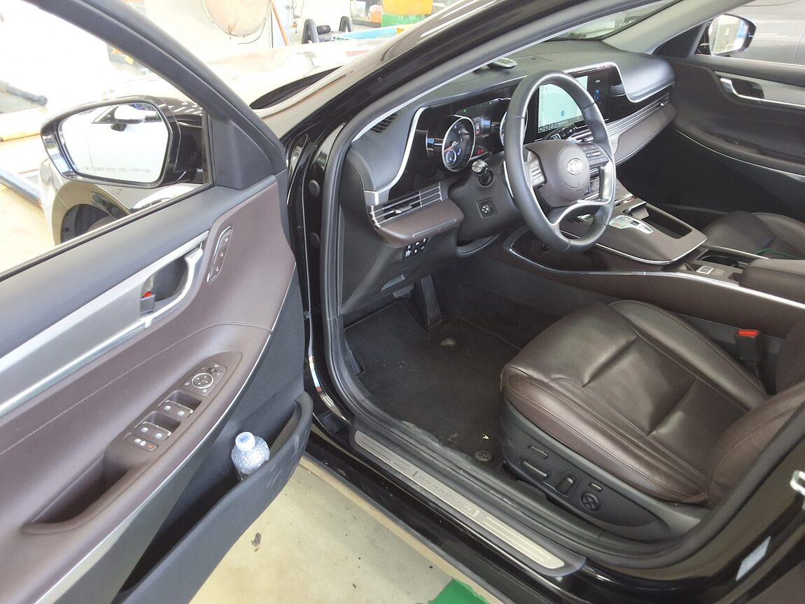 HYUNDAI THE NEW GRANDEUR IG GASOLINE 3.3 EXCLUSIVE 2022 - zdjęcie 10