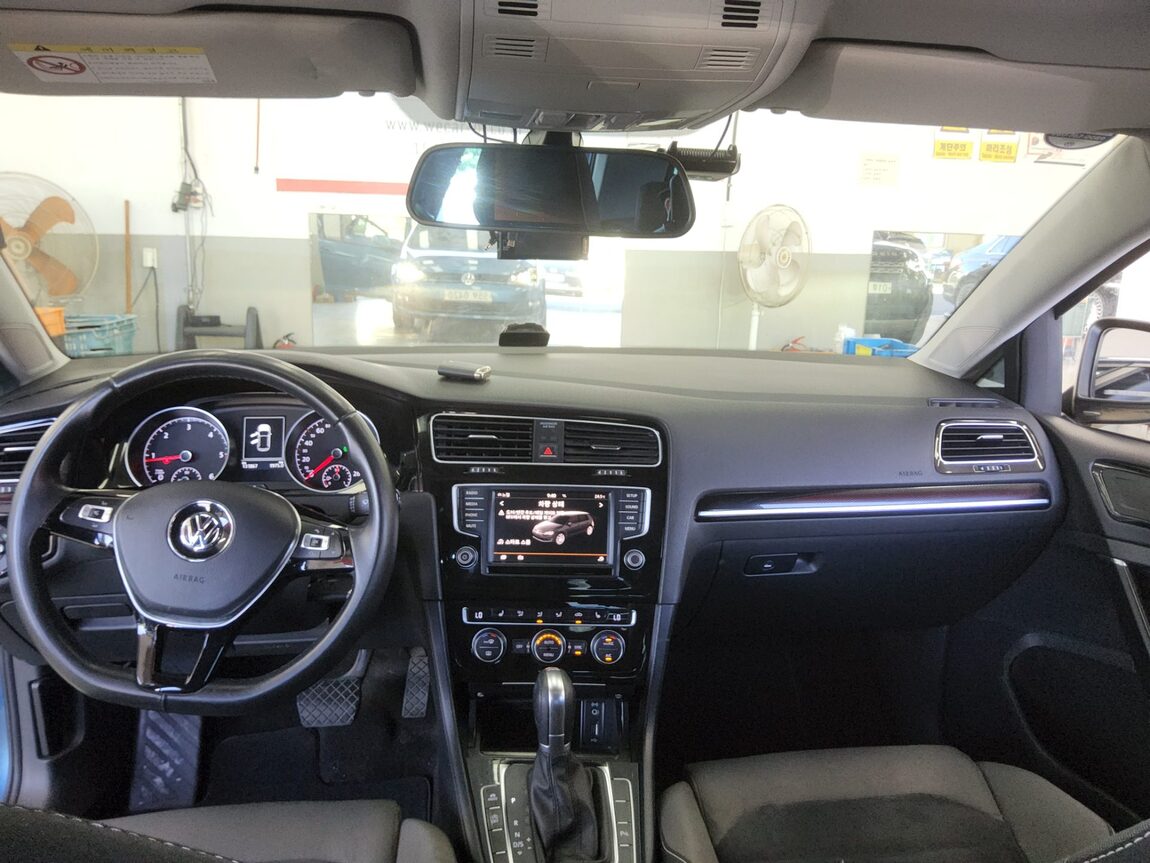 VOLKSWAGEN GOLF (7TH GEN) 2.0 TDI 2016 - zdjęcie 11