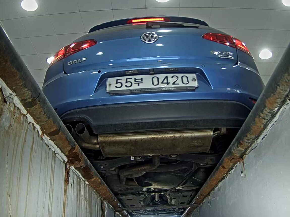 VOLKSWAGEN GOLF (7TH GEN) 2.0 TDI 2016 - zdjęcie 8