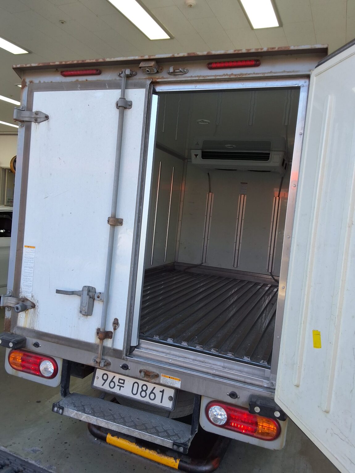 HYUNDAI PORTER II FREEZER BOX TRUCK SUPER CAB TWIN COMPRESSOR 2018 - zdjęcie 13