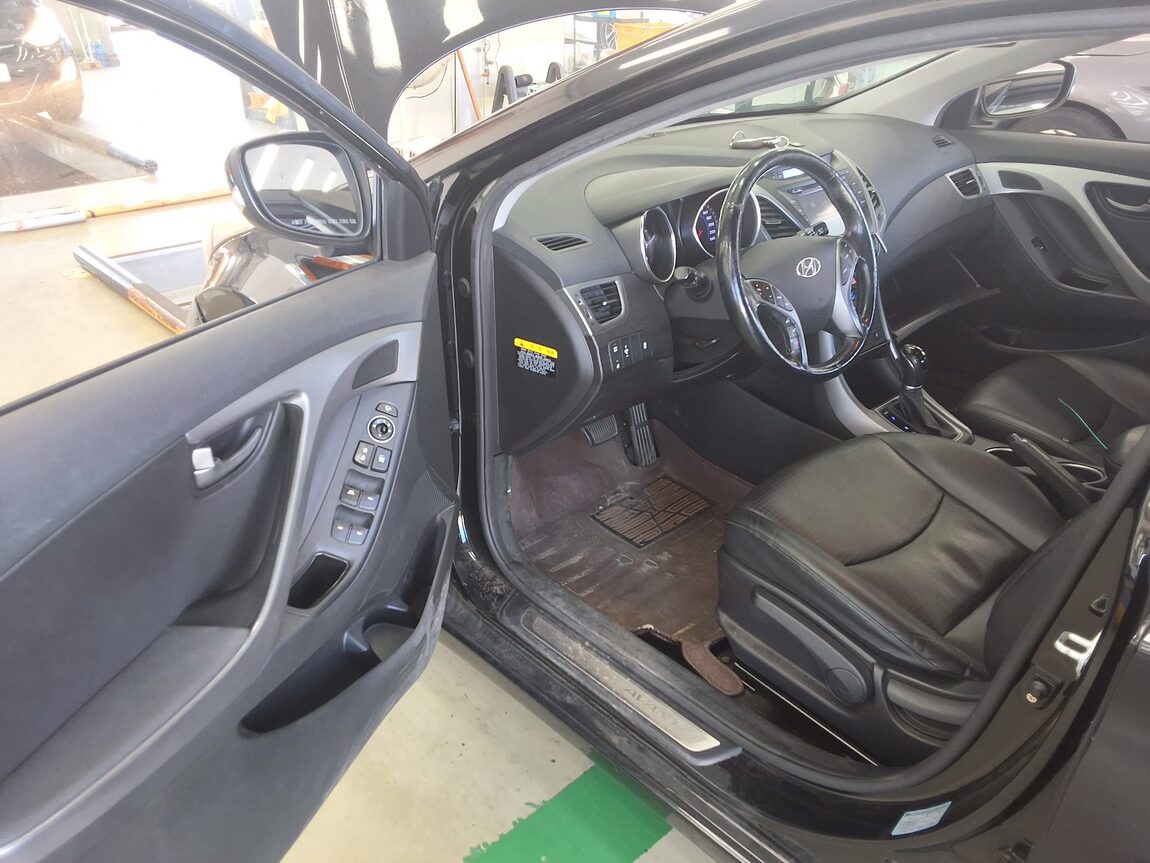 HYUNDAI THE NEW AVANTE MD 1.6 GDi MODERN 2014 - zdjęcie 11