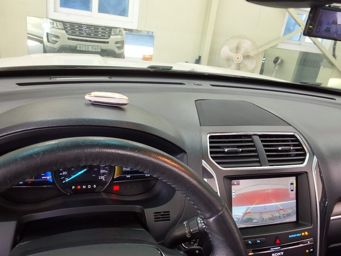 FORD EXPLORER (5TH GEN) 2.3 AWD LIMITED 2016 - zdjęcie 25