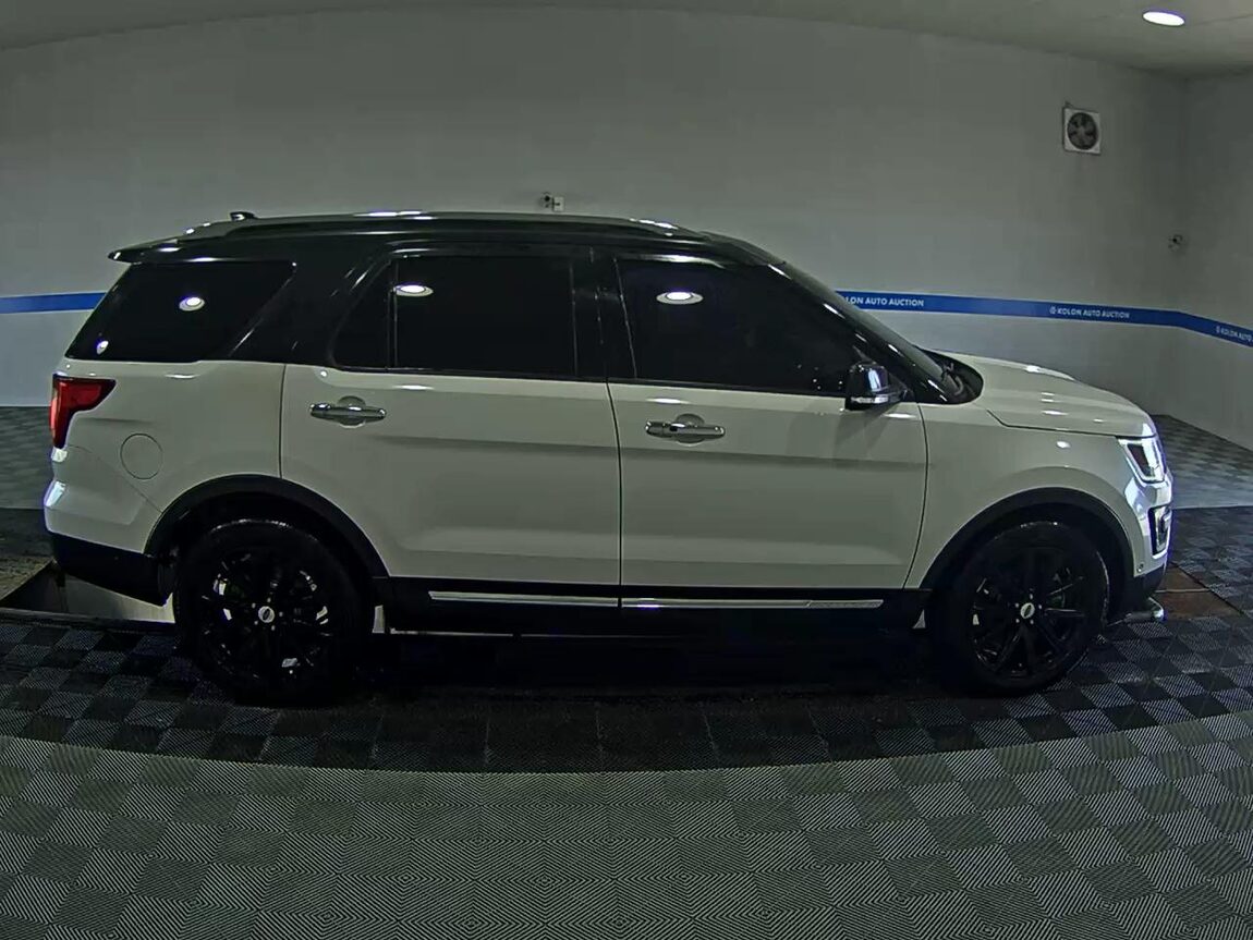 FORD EXPLORER (5TH GEN) 2.3 AWD LIMITED 2016 - zdjęcie 4