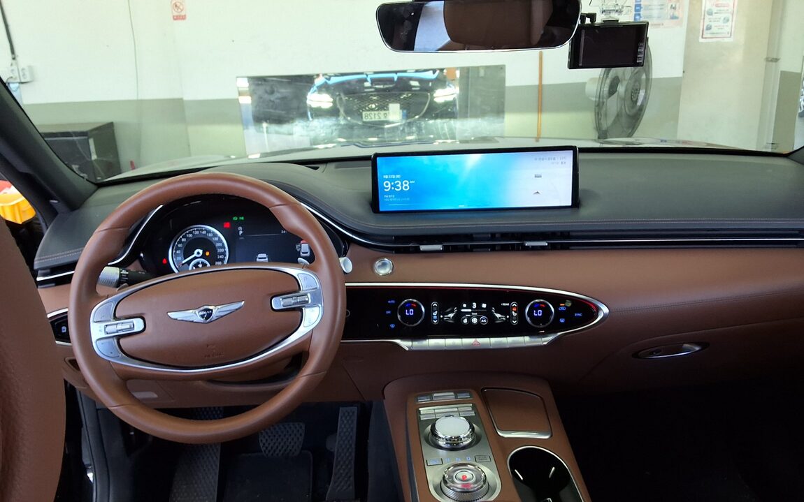 GENESIS GV70 2.5T 2WD BASE MODEL 2021 - zdjęcie 11