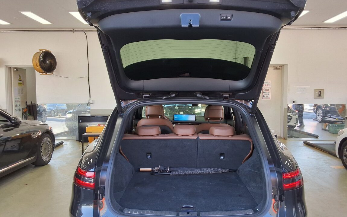 GENESIS GV70 2.5T 2WD BASE MODEL 2021 - zdjęcie 15