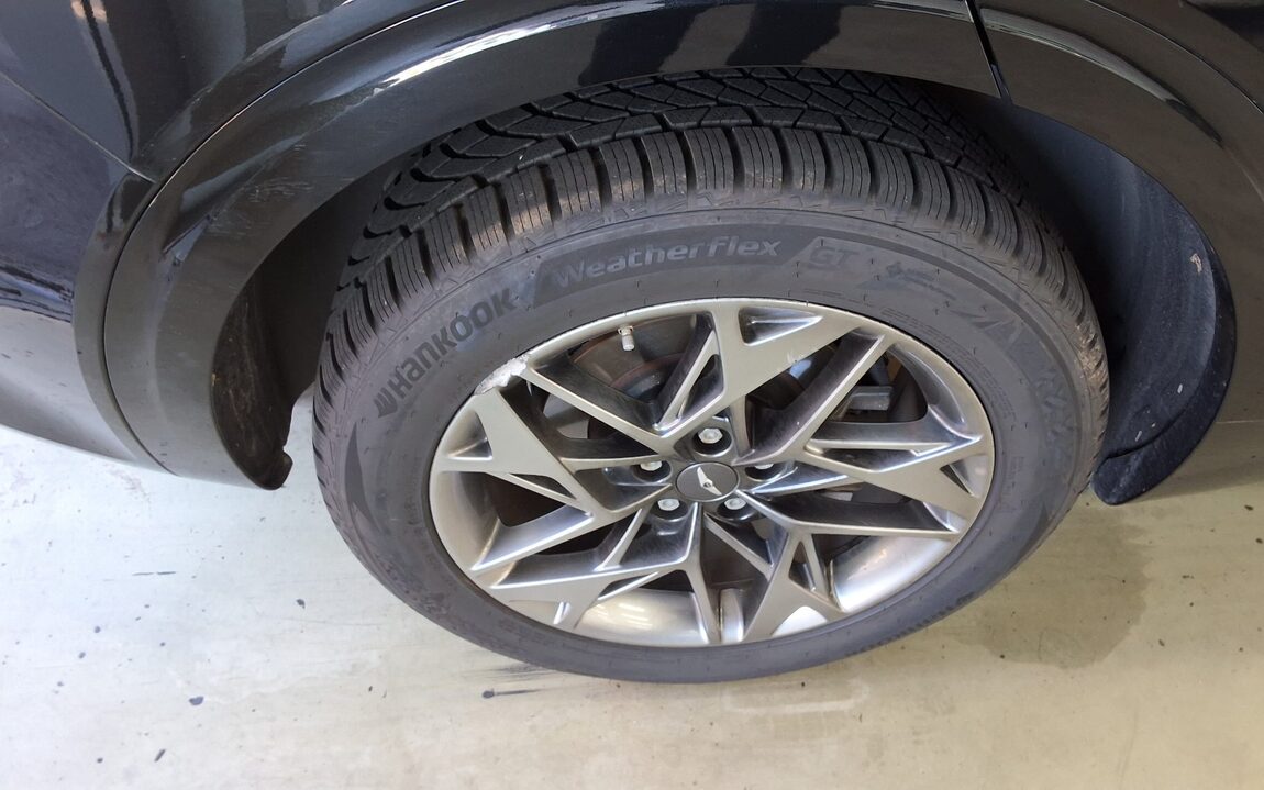 GENESIS GV70 2.5T 2WD BASE MODEL 2021 - zdjęcie 26