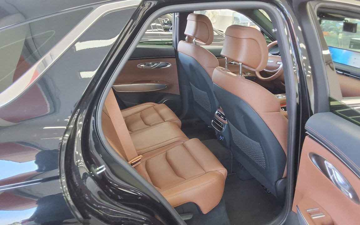GENESIS GV70 2.5T 2WD BASE MODEL 2021 - zdjęcie 13