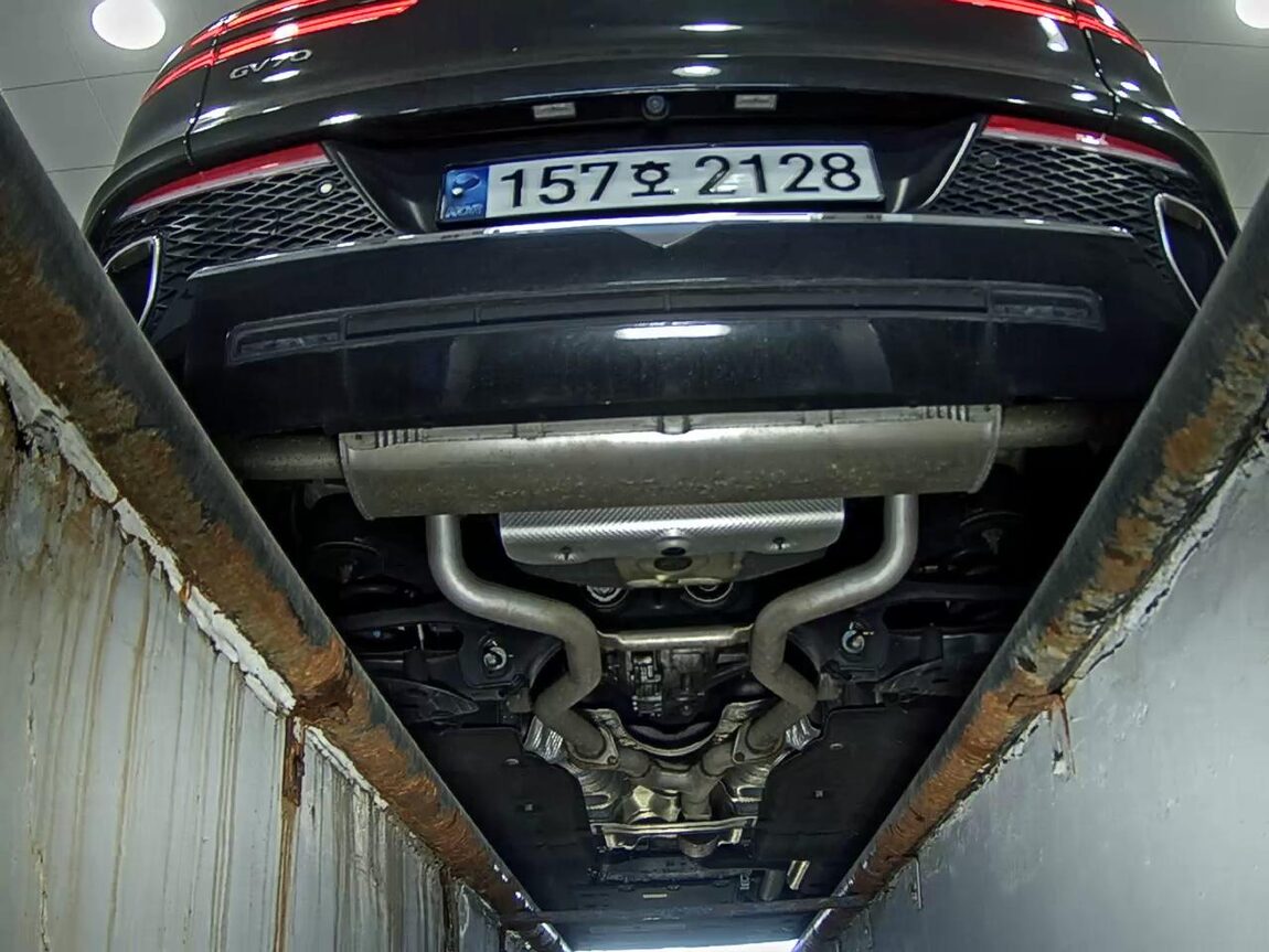 GENESIS GV70 2.5T 2WD BASE MODEL 2021 - zdjęcie 8