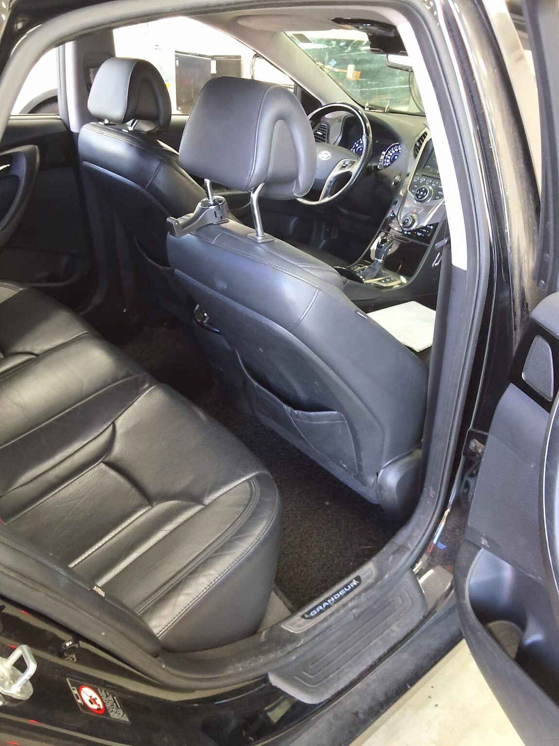 HYUNDAI GRANDEUR HG HG 300 ROYAL 2012 - zdjęcie 13