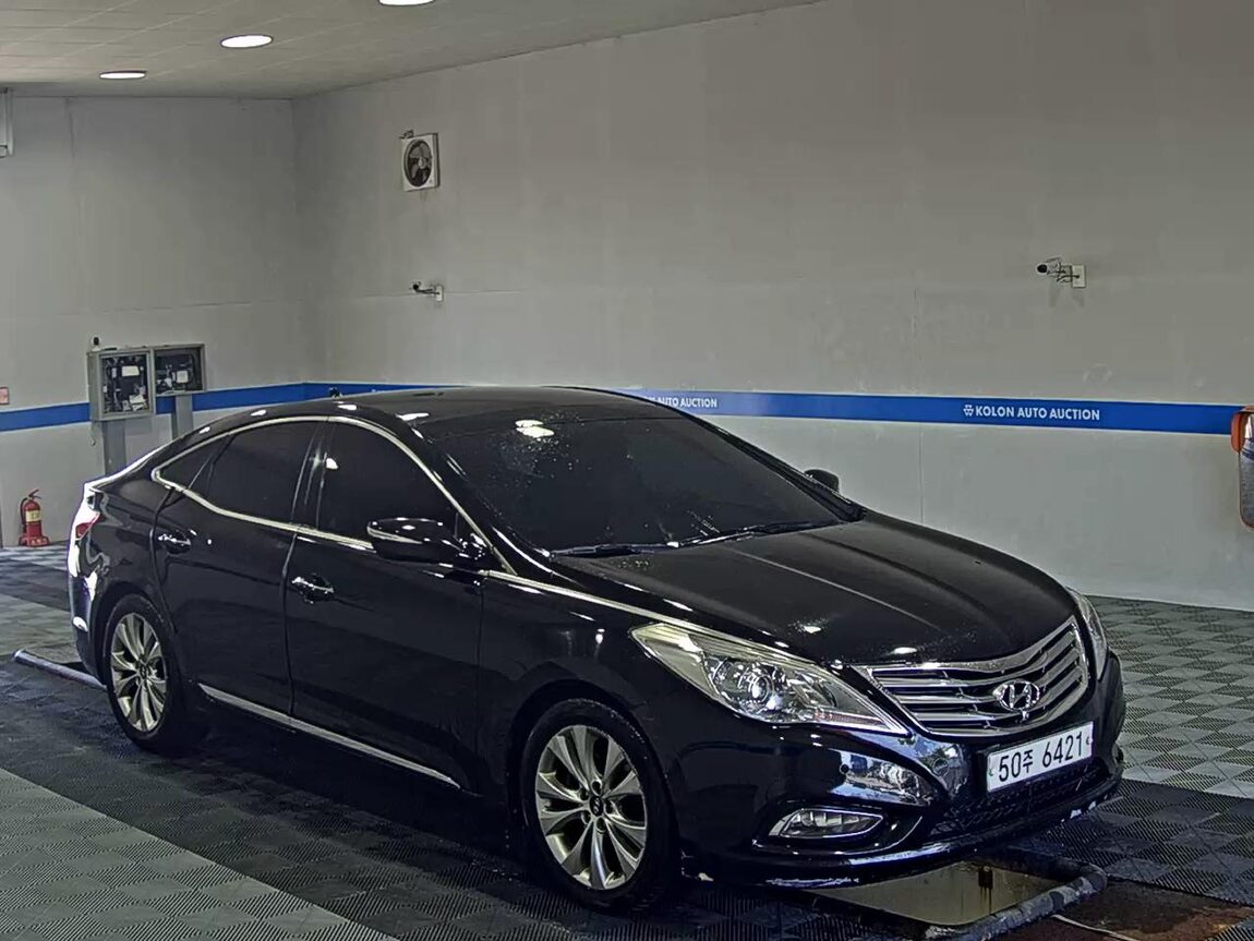 HYUNDAI GRANDEUR HG HG 300 ROYAL 2012 - zdjęcie 3