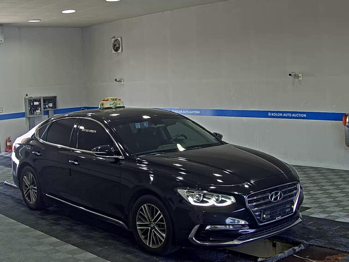 HYUNDAI GRANDEUR IG 3.0 LPi TAXI VIP PACK 2019 - zdjęcie 3