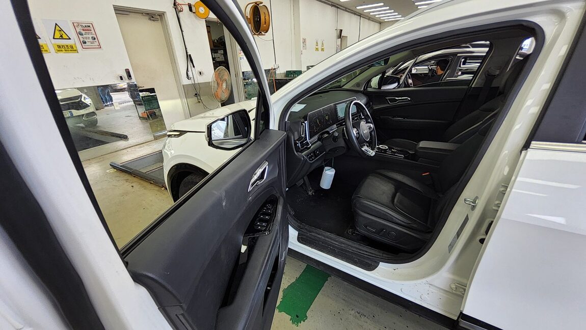KIA THE ALL NEW SPORTAGE HYBRID 1.6 HEV 4WD NOBLESSE 2024 - zdjęcie 12