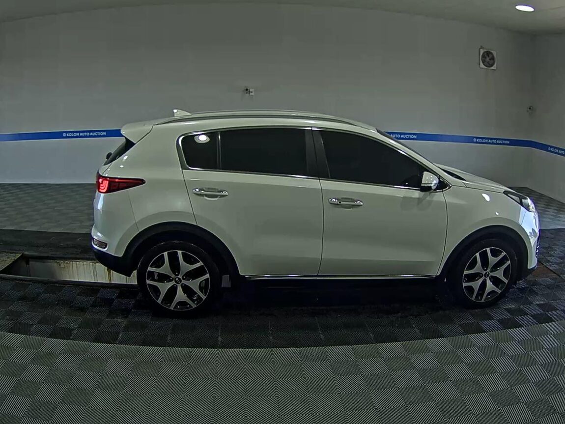 KIA NEW SPORTAGE R2.0 2WD NOBLESSE 2016 - zdjęcie 4