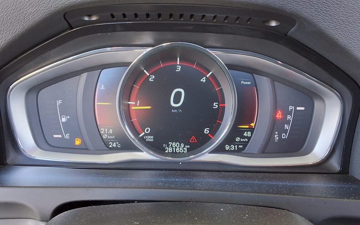 VOLVO S60 (2ND GEN) D2 2015 - zdjęcie 9