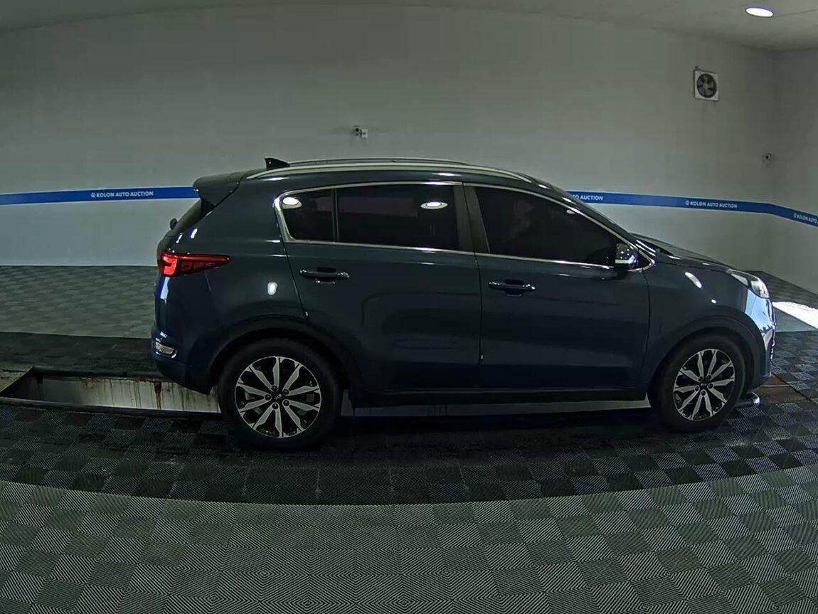 KIA NEW SPORTAGE R2.0 2WD NOBLESSE 2016 - zdjęcie 4